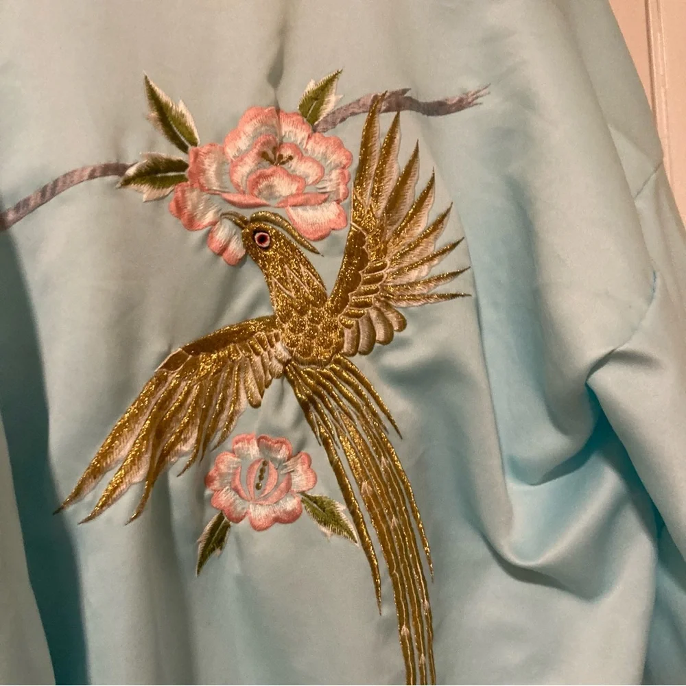 Vintage Baby Blue Satin Embroidered Bird Floral Kimono - Picture 2 of 6